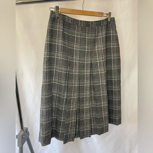 Grey Plaid Pleated Skirt